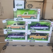Chevrolet 1985 c 10 jada toys star you collection just trucks