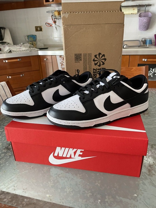 Nike Dunk low Panda size 8.5