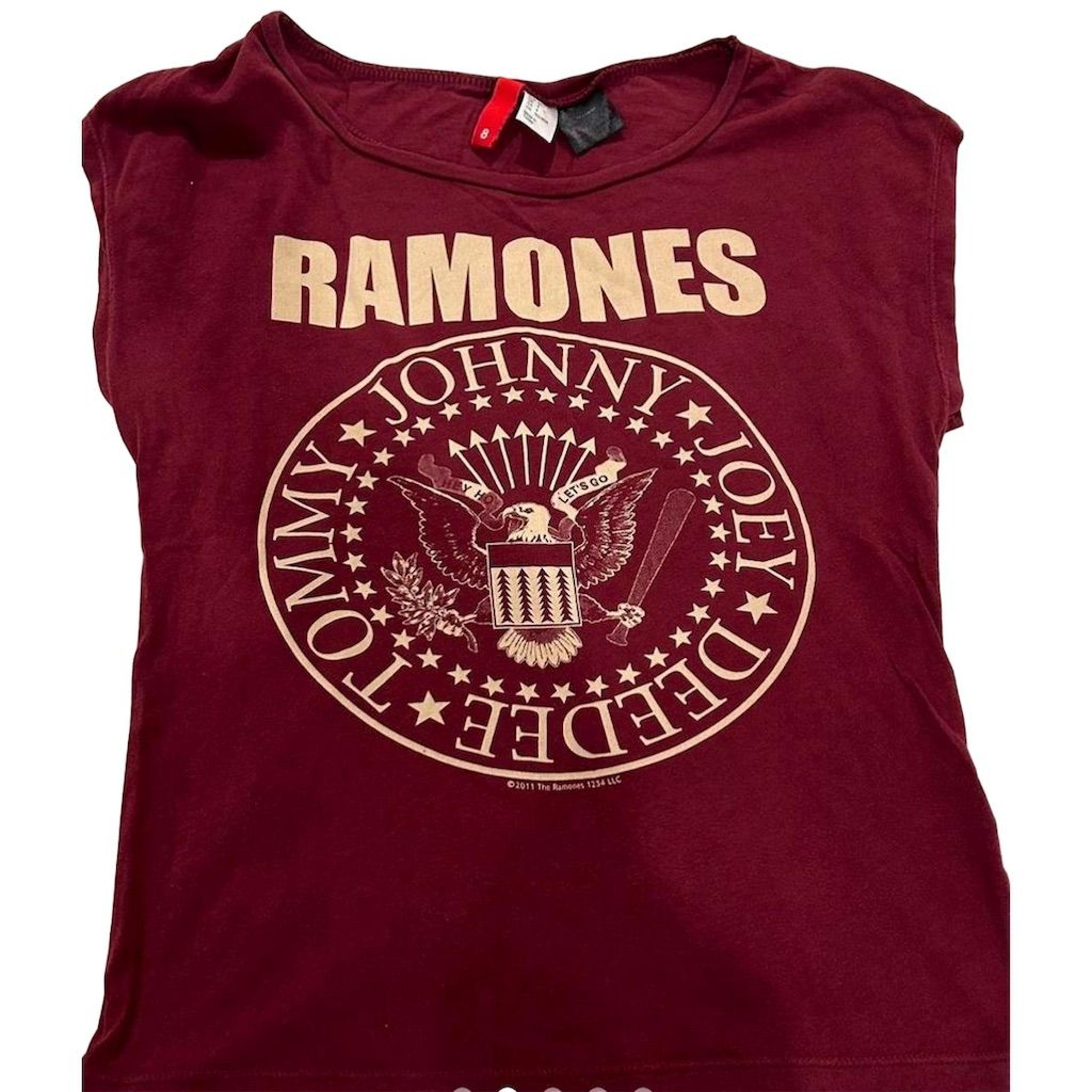 Divided by H&M Women's Burgundy Ramones Logo Sleeveless T-Shirt Size 2