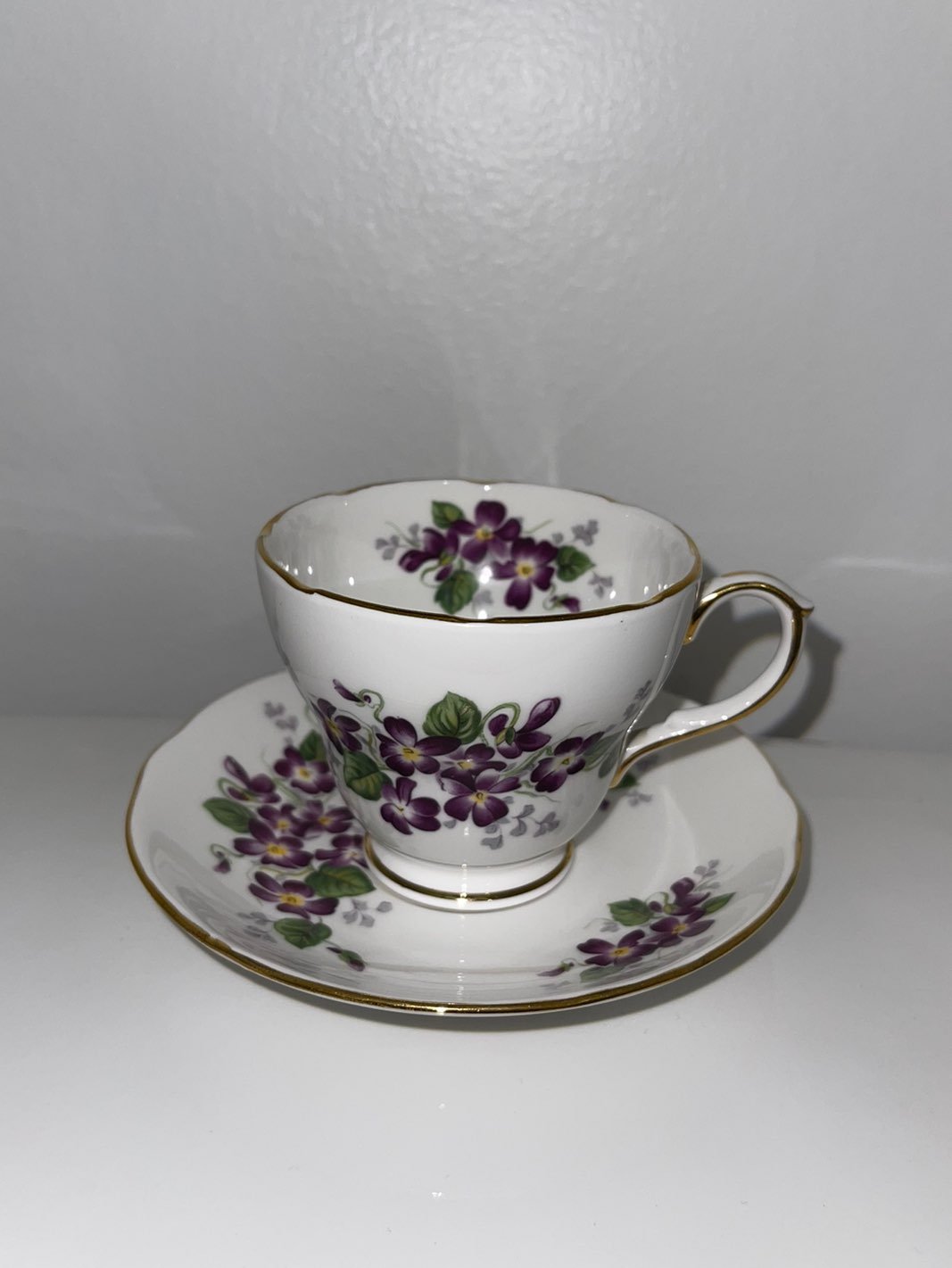 Vintage Duchess Bone China Cup & Saucer Duo Set - VIOLETTA 376 England