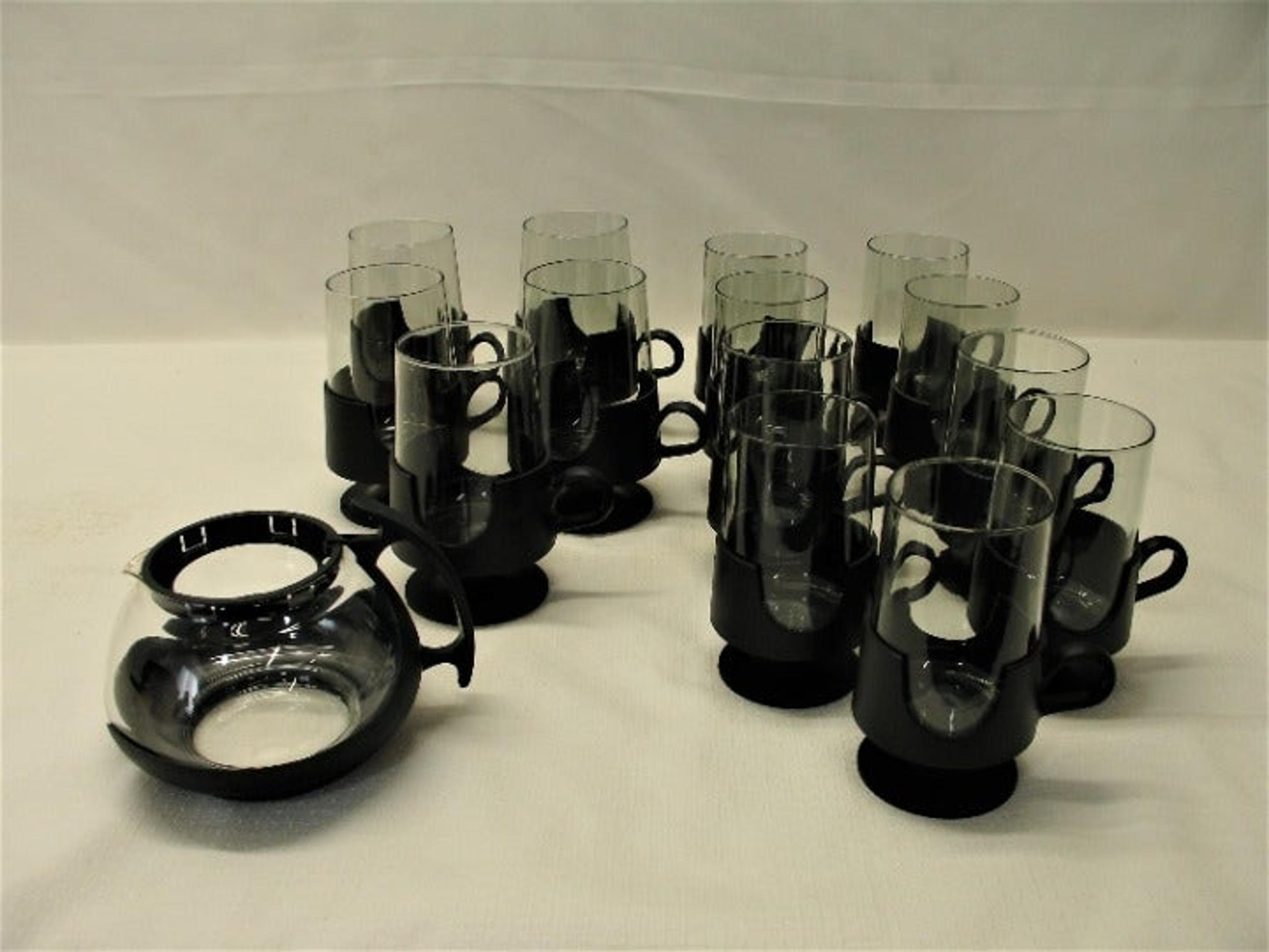 14 Corning Glas-Snap Coffee Mugs Black Plastic Holder - CorningWare