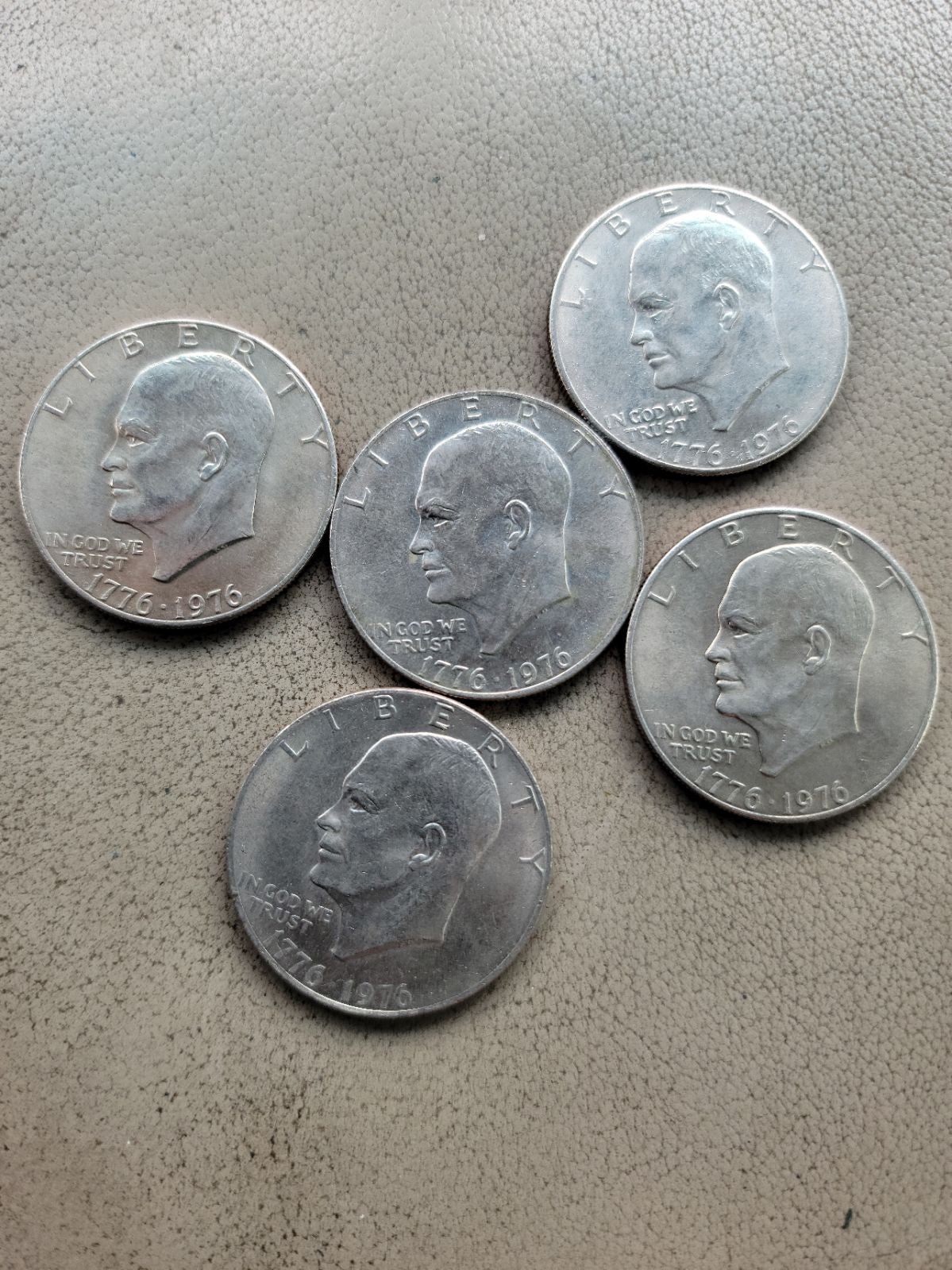 COINS bicentennial 1dollar coin no mint
