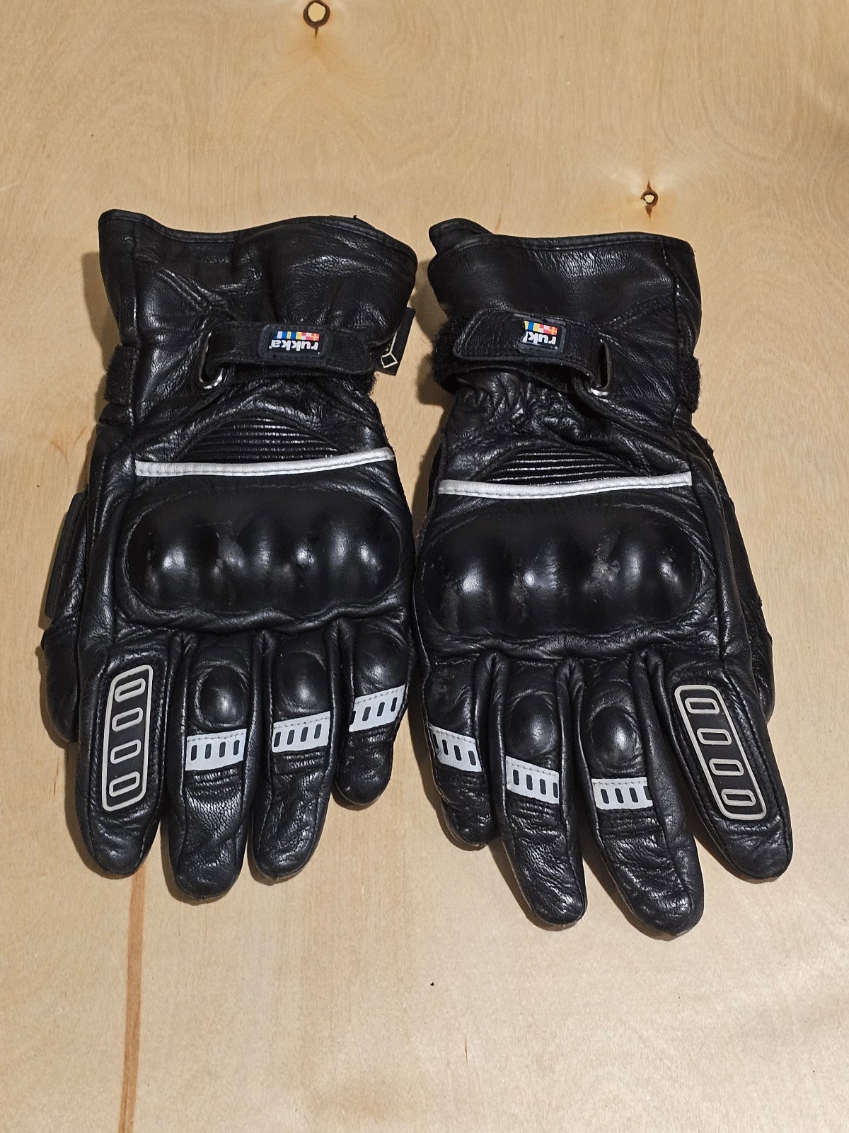 Rukka Apollo motorcycle gloves - black  9