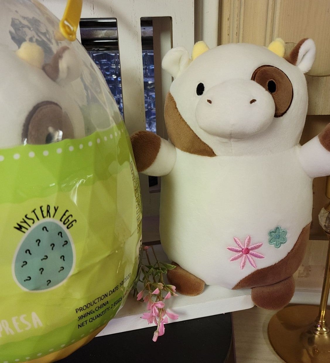 Ronnie/Drella Squishmallow Hugmees Easter mystery egg
