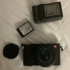 Xiaomi Yi M43 Mirrorless Camera with Lumix 20mm 1:1.7/20 ASPH. Lens