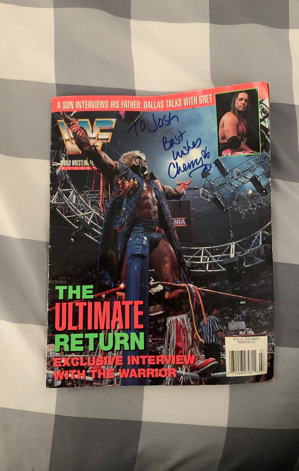 Wwe magizane autographed by cherry