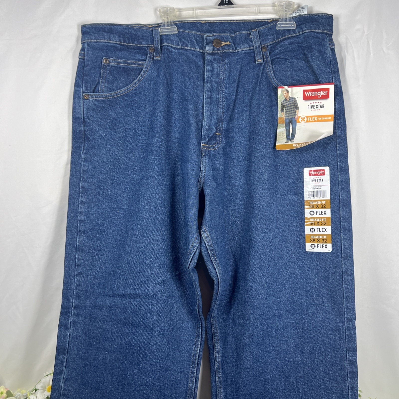 Wrangler Jeans Mens Size 36 X 32 Blue Relaxed Fit Flex Denim
