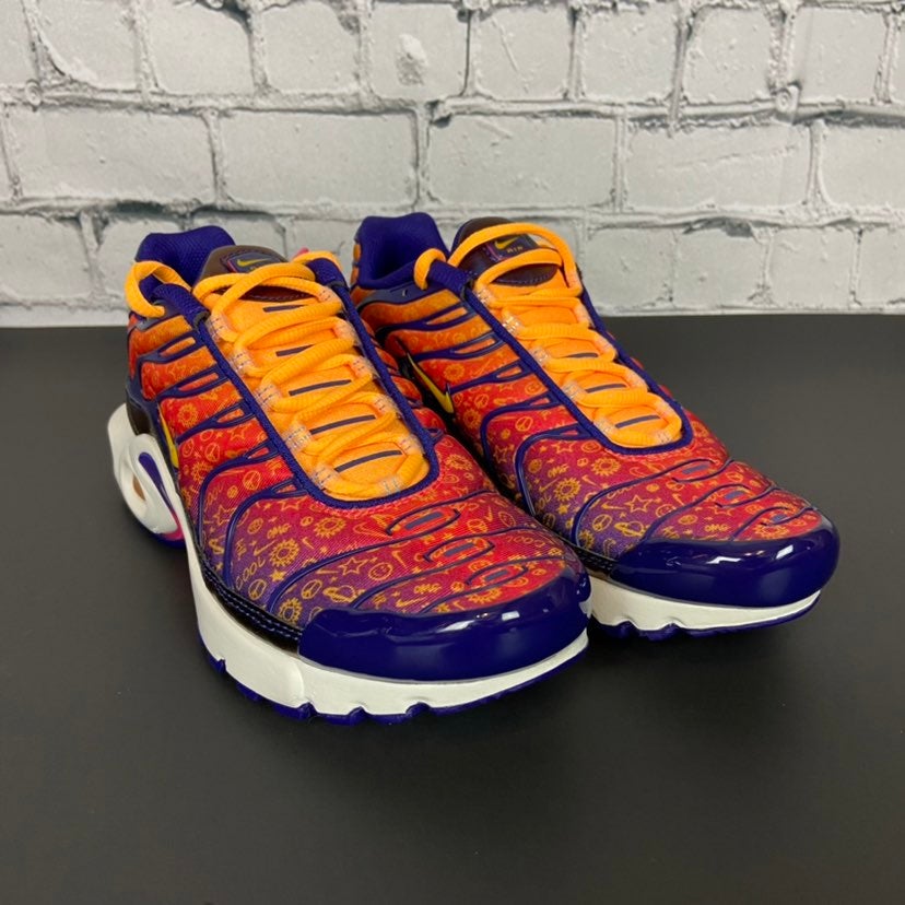Nike Air Max Plus Shoes 5.5Y / 7W