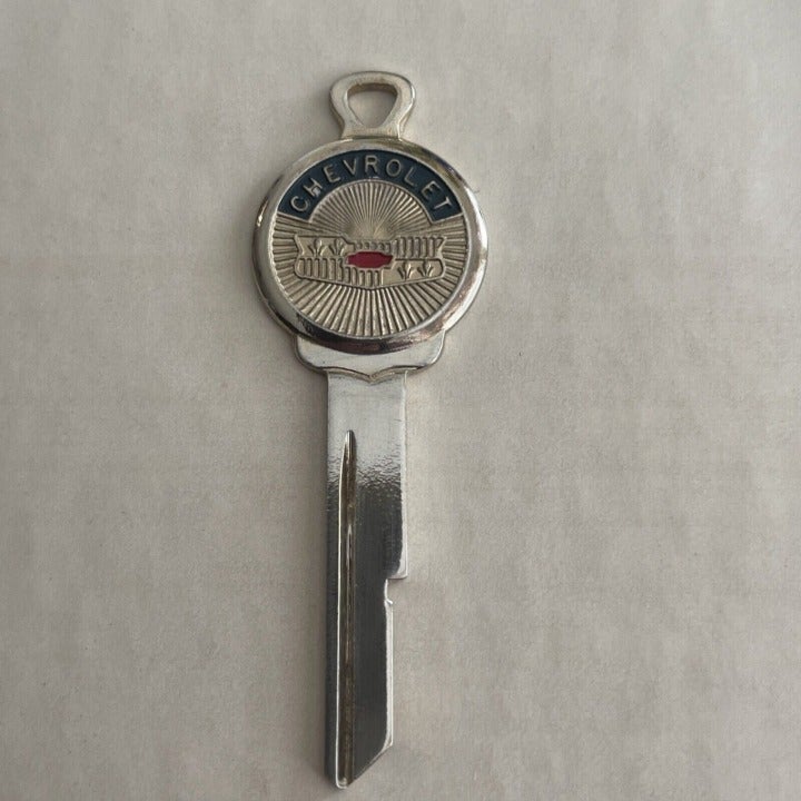 CHEVROLET SUNBURST Crest KEY Blank Stamped “L” Vintage Chevelle Camaro Nova