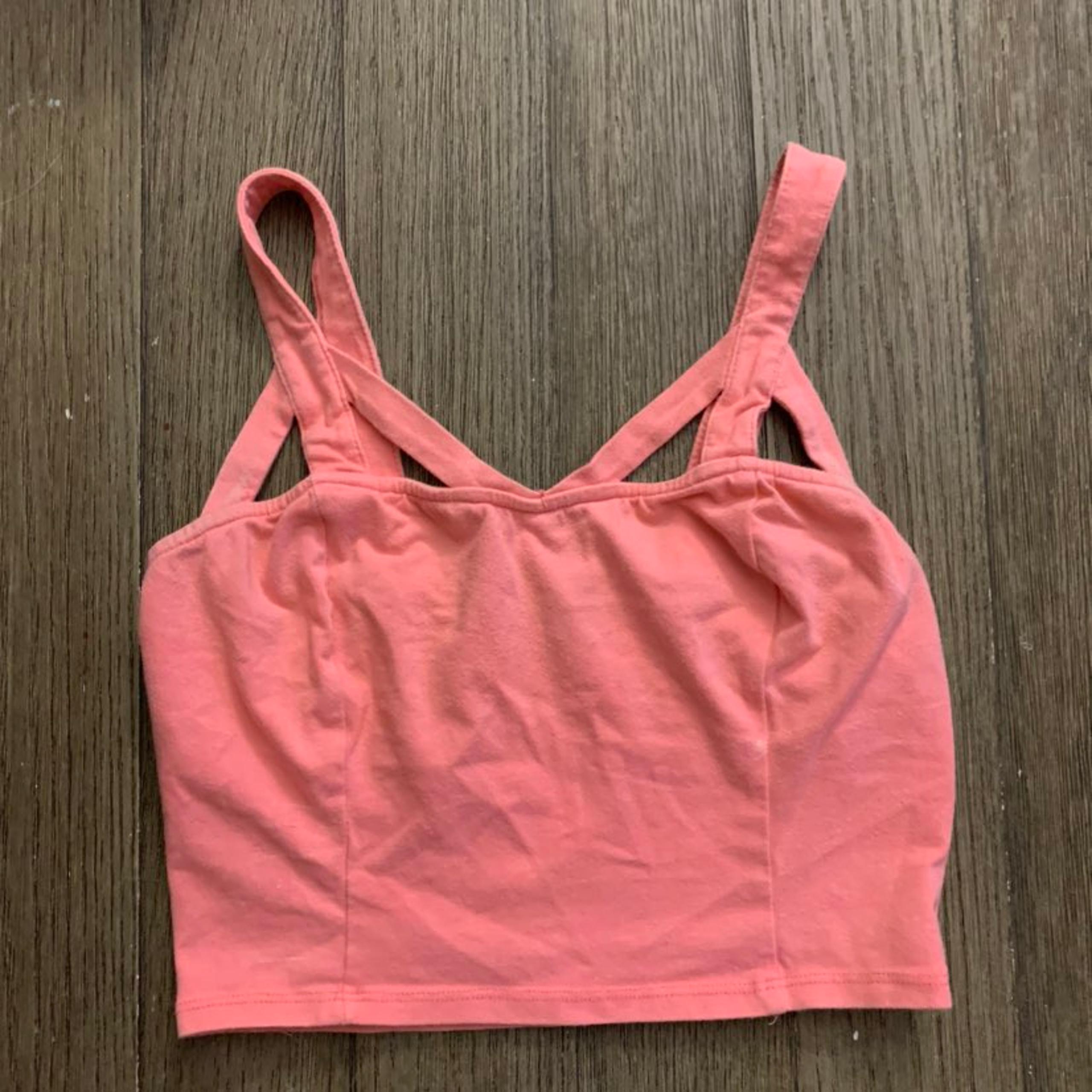 Cropped pink tank top super cute