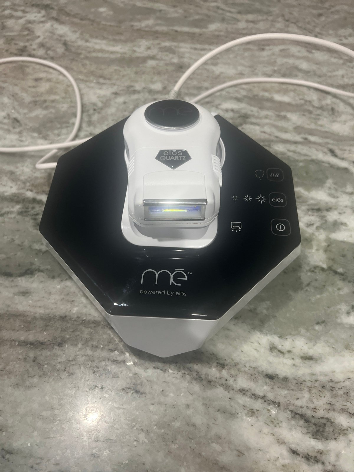 Elo’s Me laser hair remover