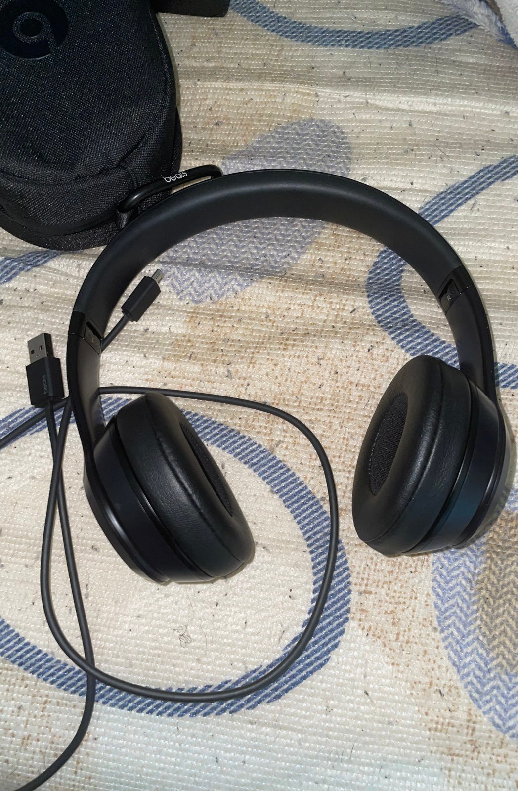 Beats by Dr. Dre Beats Solo³ Wireless in Black
