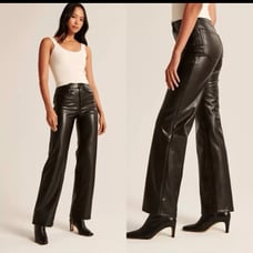 Abercrombie & Fitch Vegan Leather 90s Relaxed Jean High Rise Cargo Pant 31/12