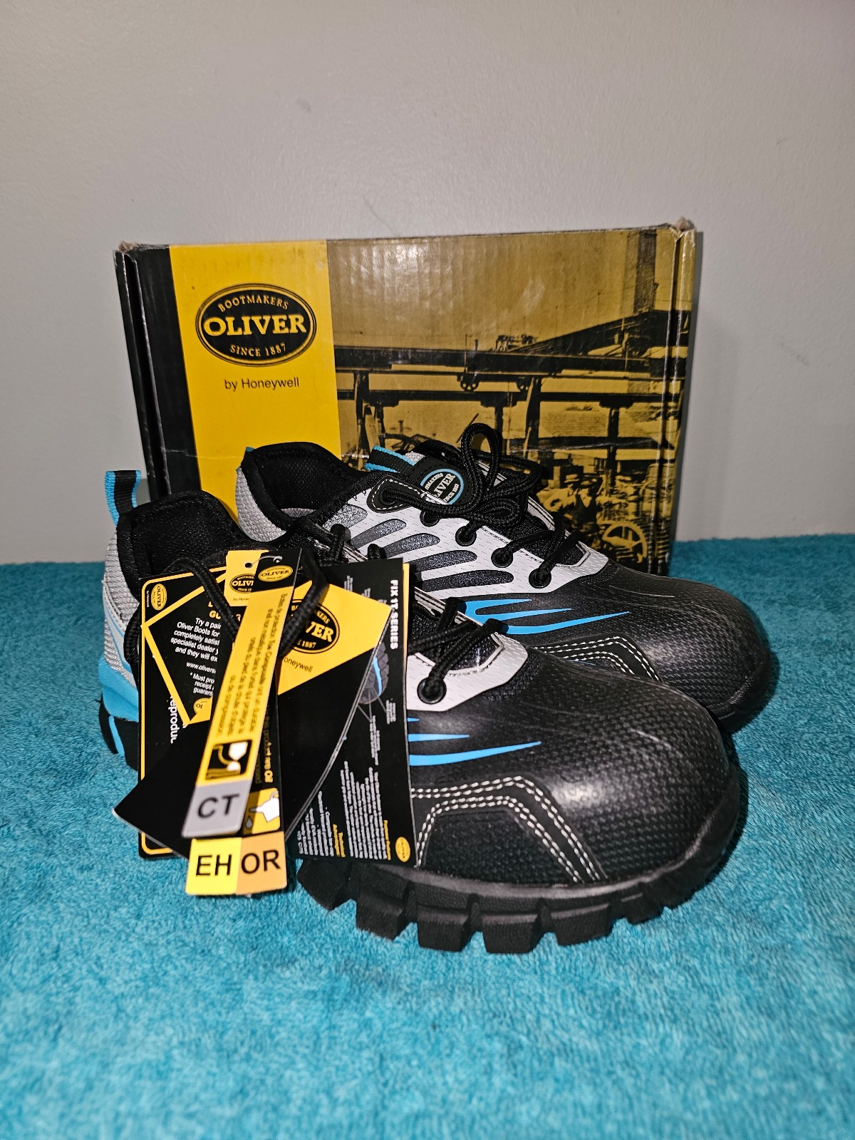 Oliver Fix-It Series Womens Composite Toe Waterproof Lace-Up Work Shoes Size 7.5
