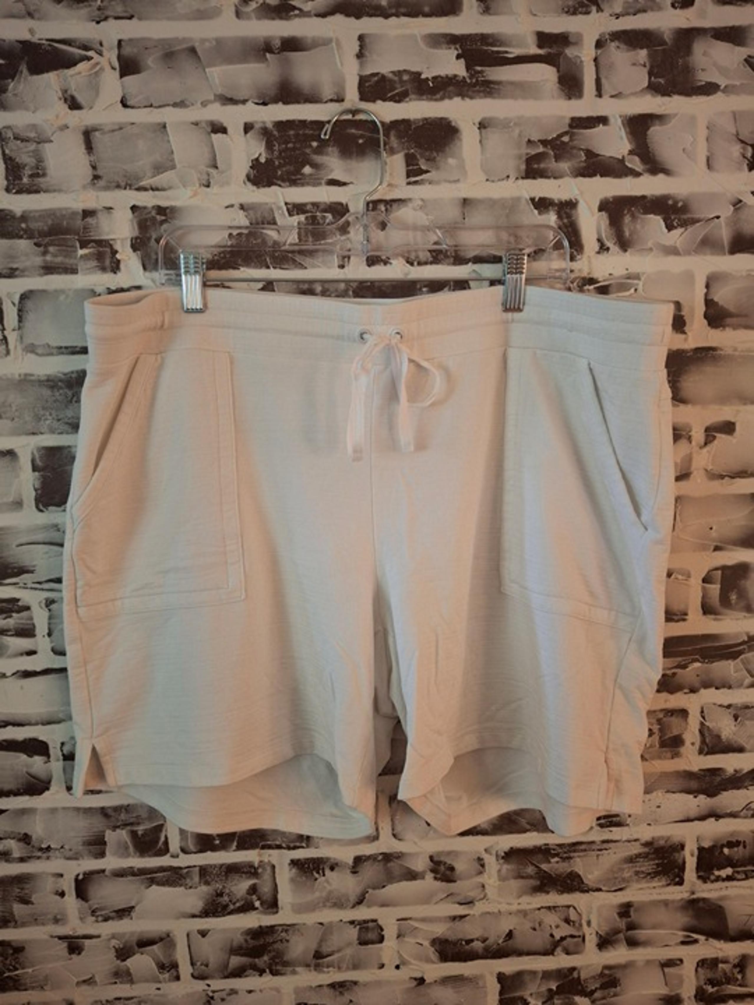 T by Talbots 2X Off White Pull On Shorts Cotton Drawstring Waist