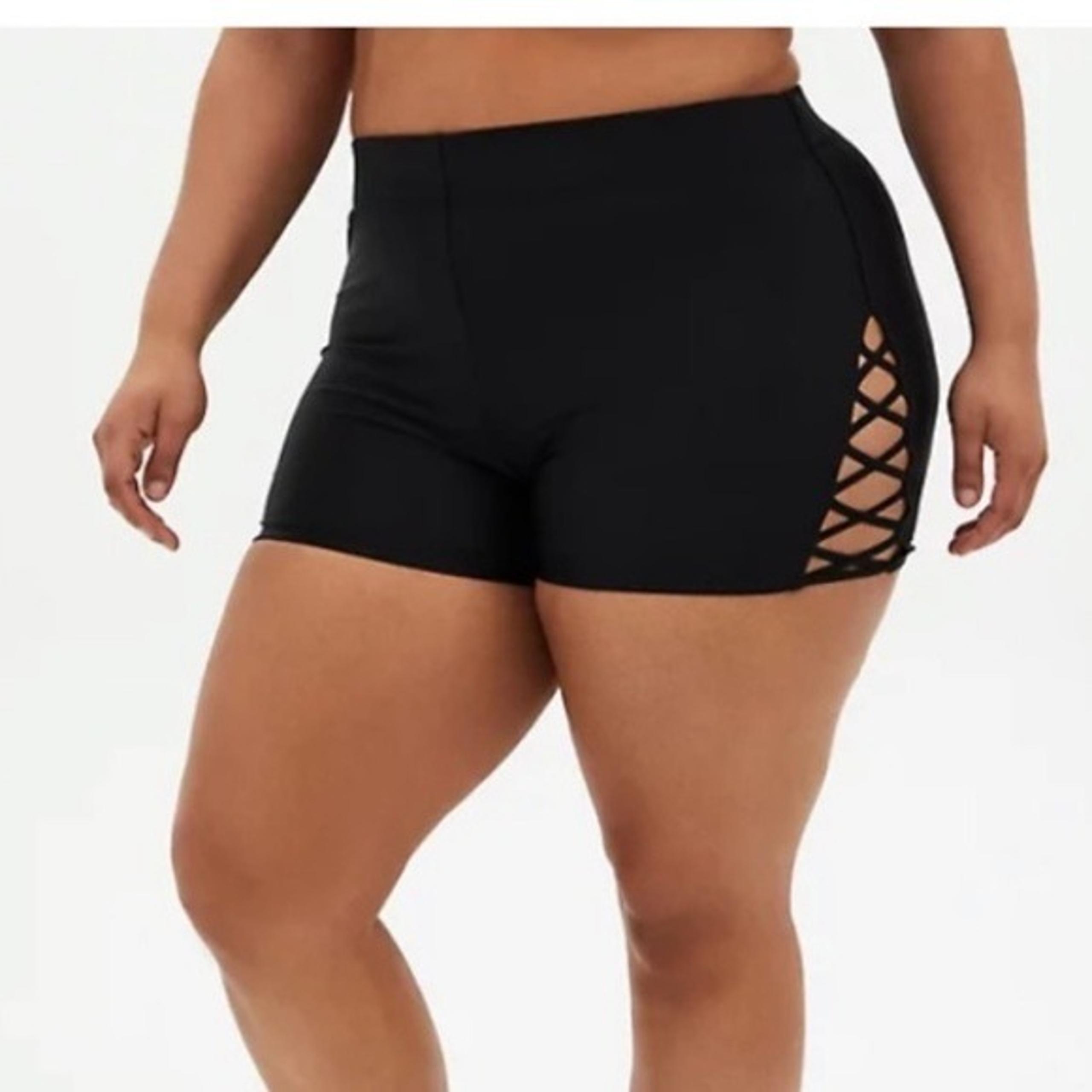 TORRID NWT LATTICE SIDE SWIM SHORT SIZE 3X