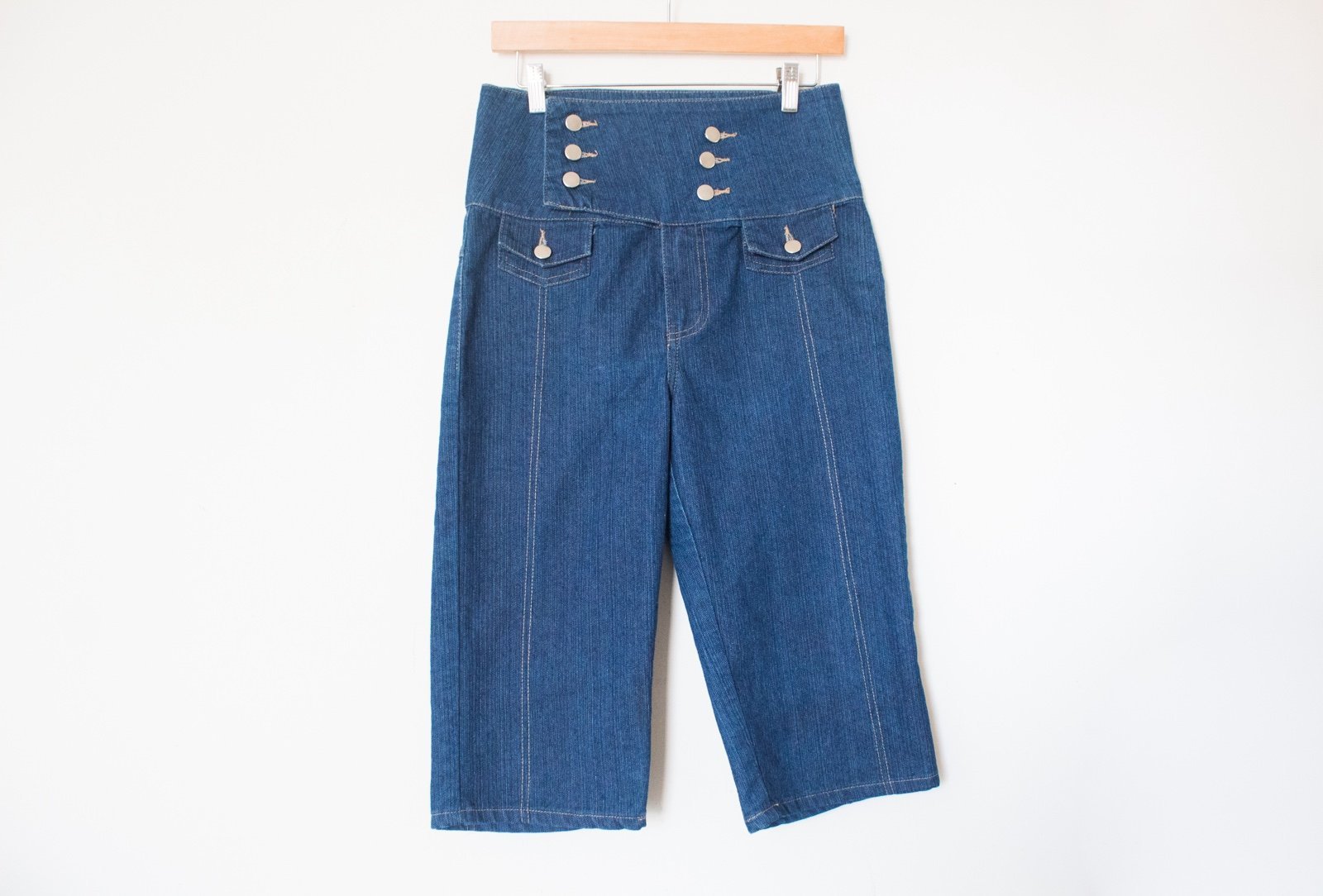 What’s Hot…Stretch | Vintage 00s Ultra High Waist Dark Wash Capri Jeans | Size 8