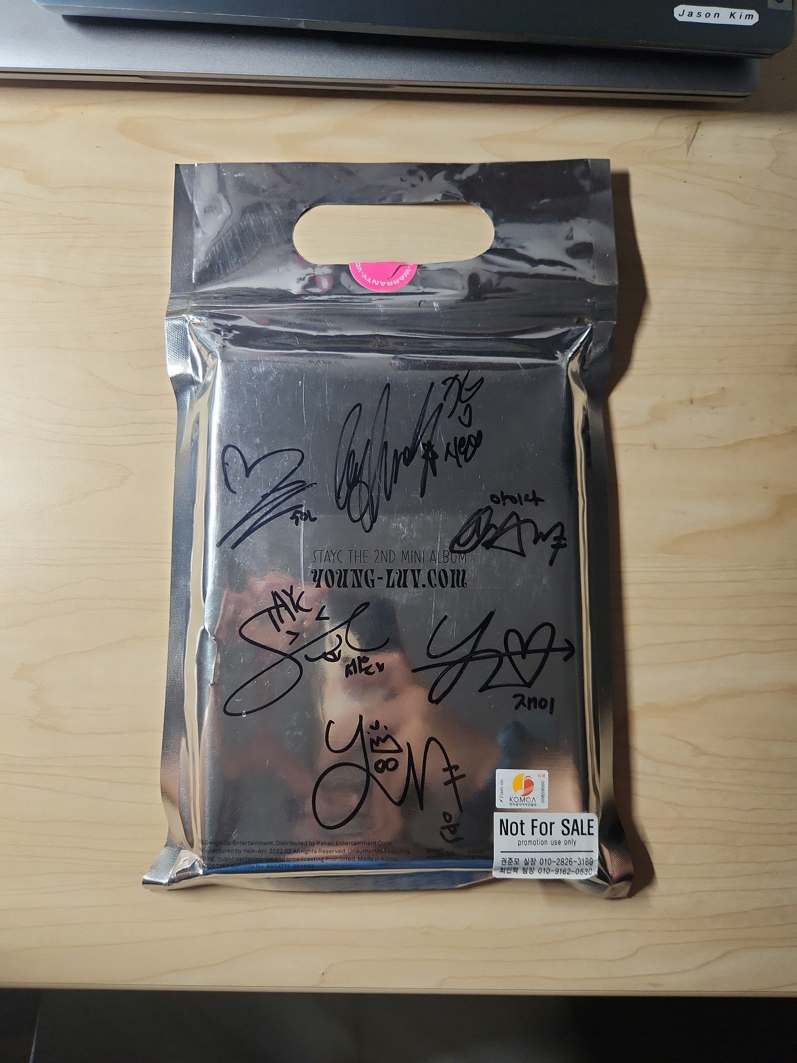 SIGNED STAYC YOUNGLUV.COM Album