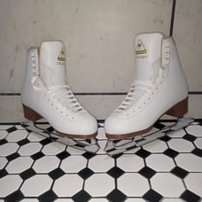 Mystique White Ice skates