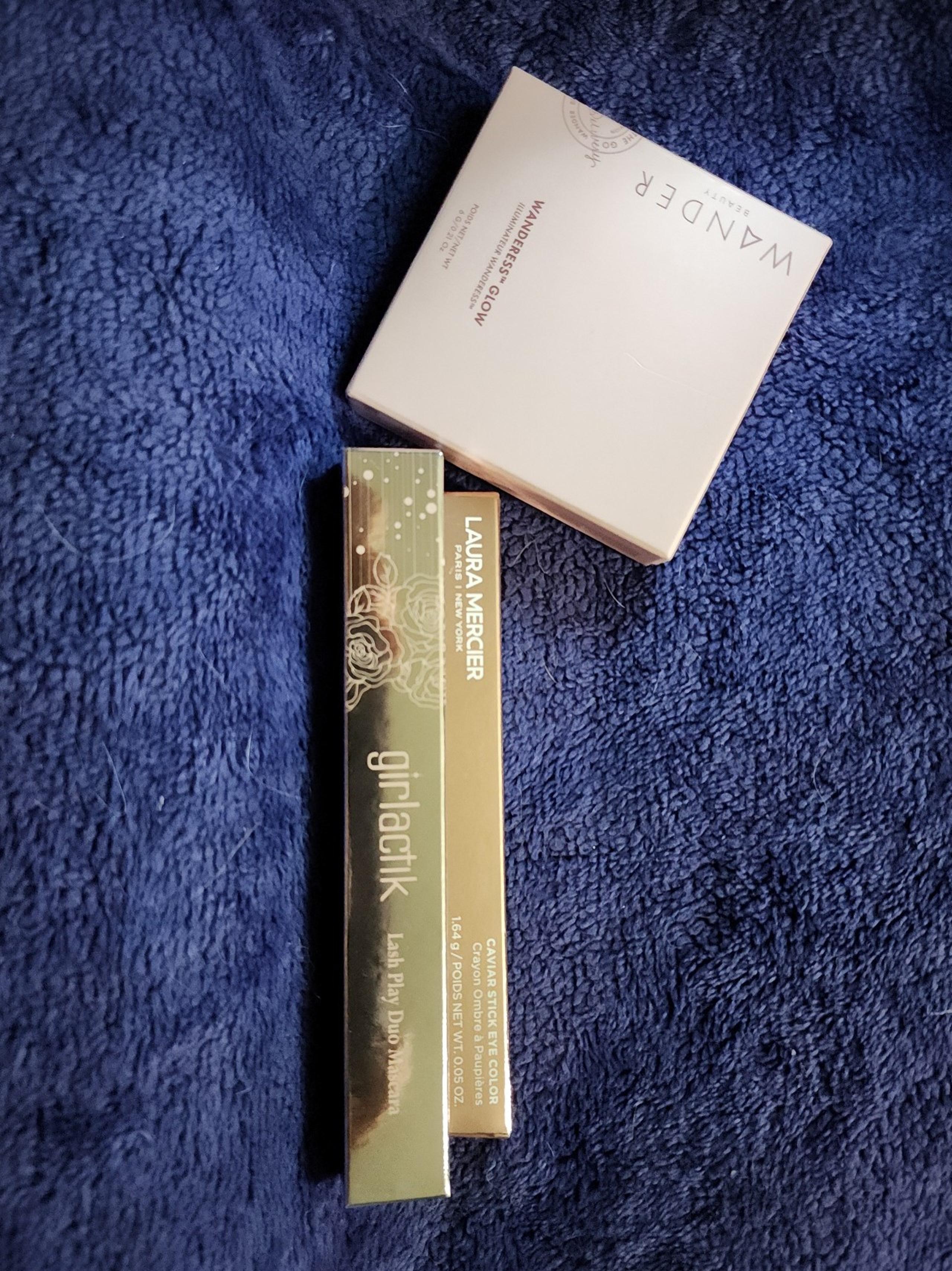 NIB MAKEUP COMBO