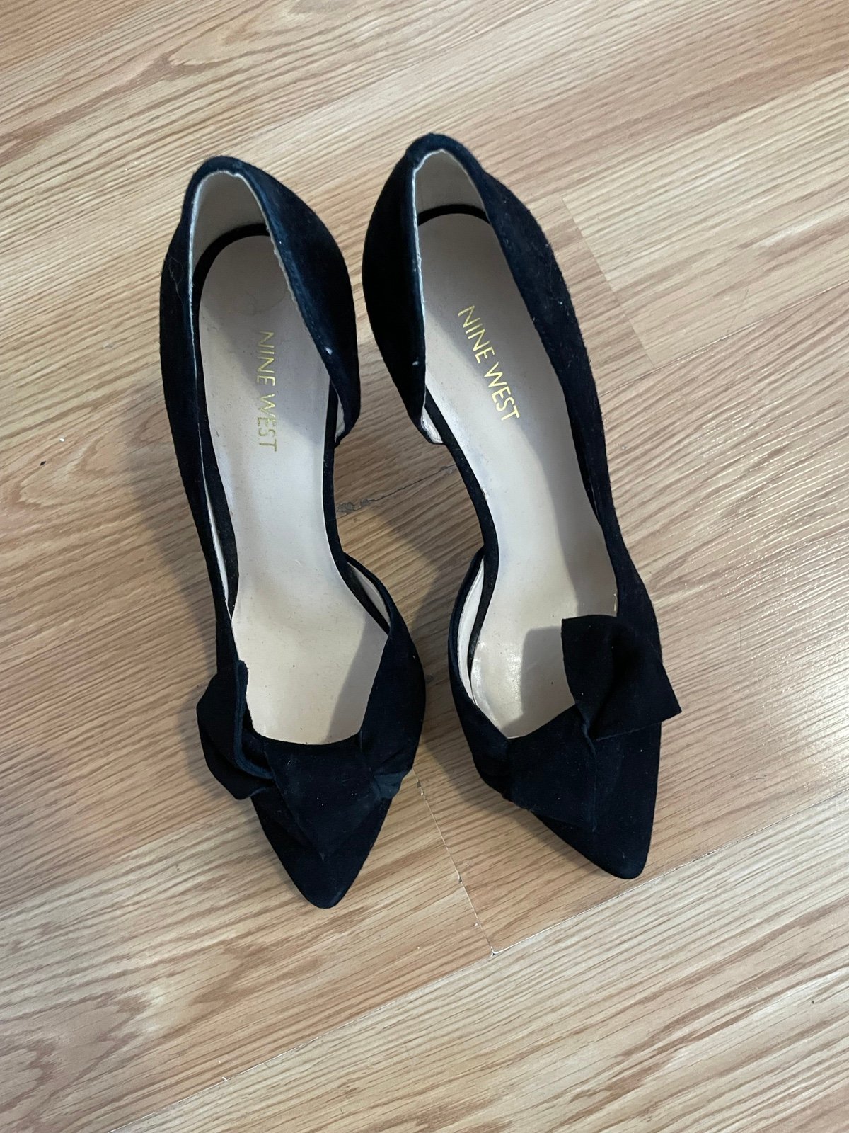 Nine west black suede heels size 9