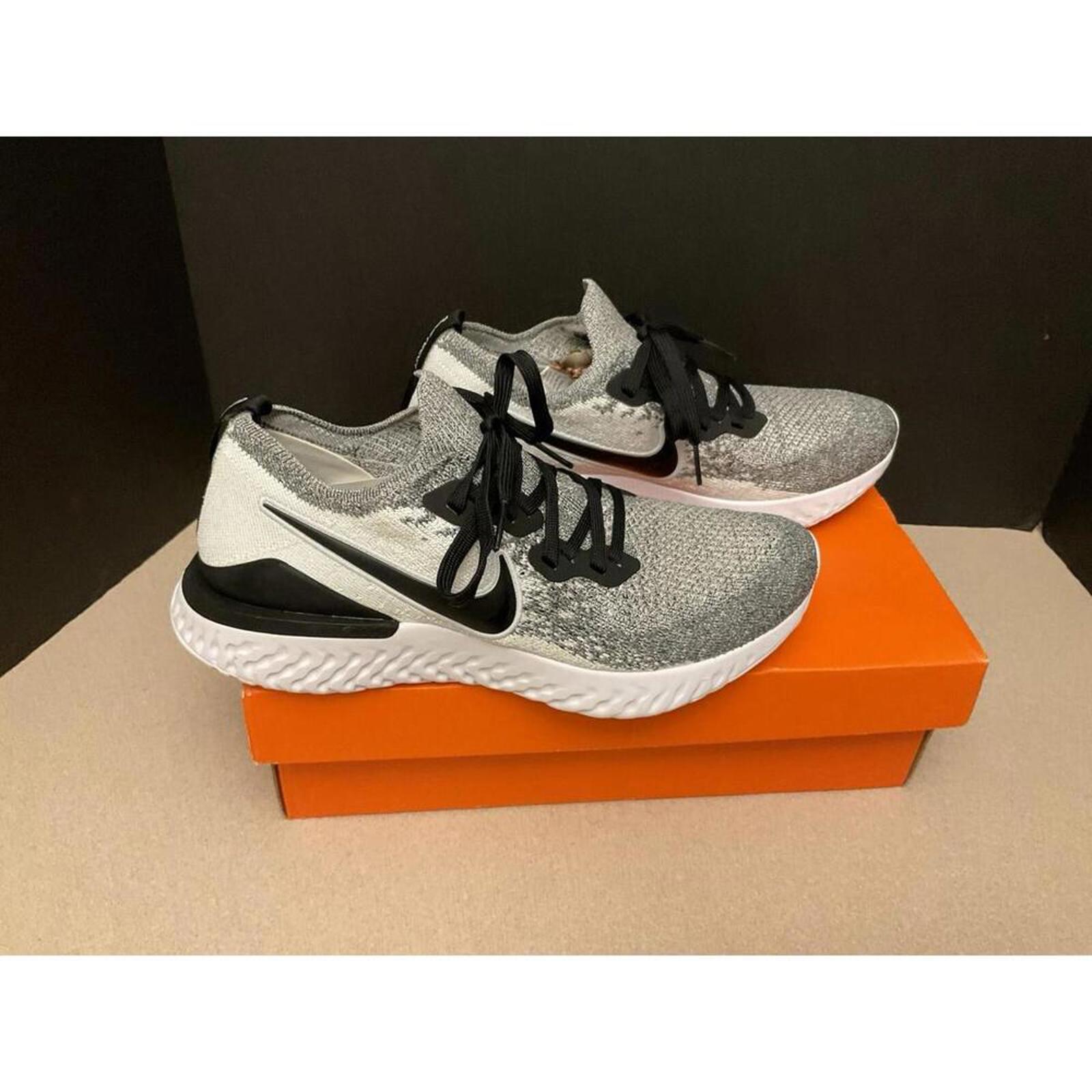 New! Women's Nike Epic React Flyknit 2 Oreo Running Shoes. Size 9.5. Awesome!!