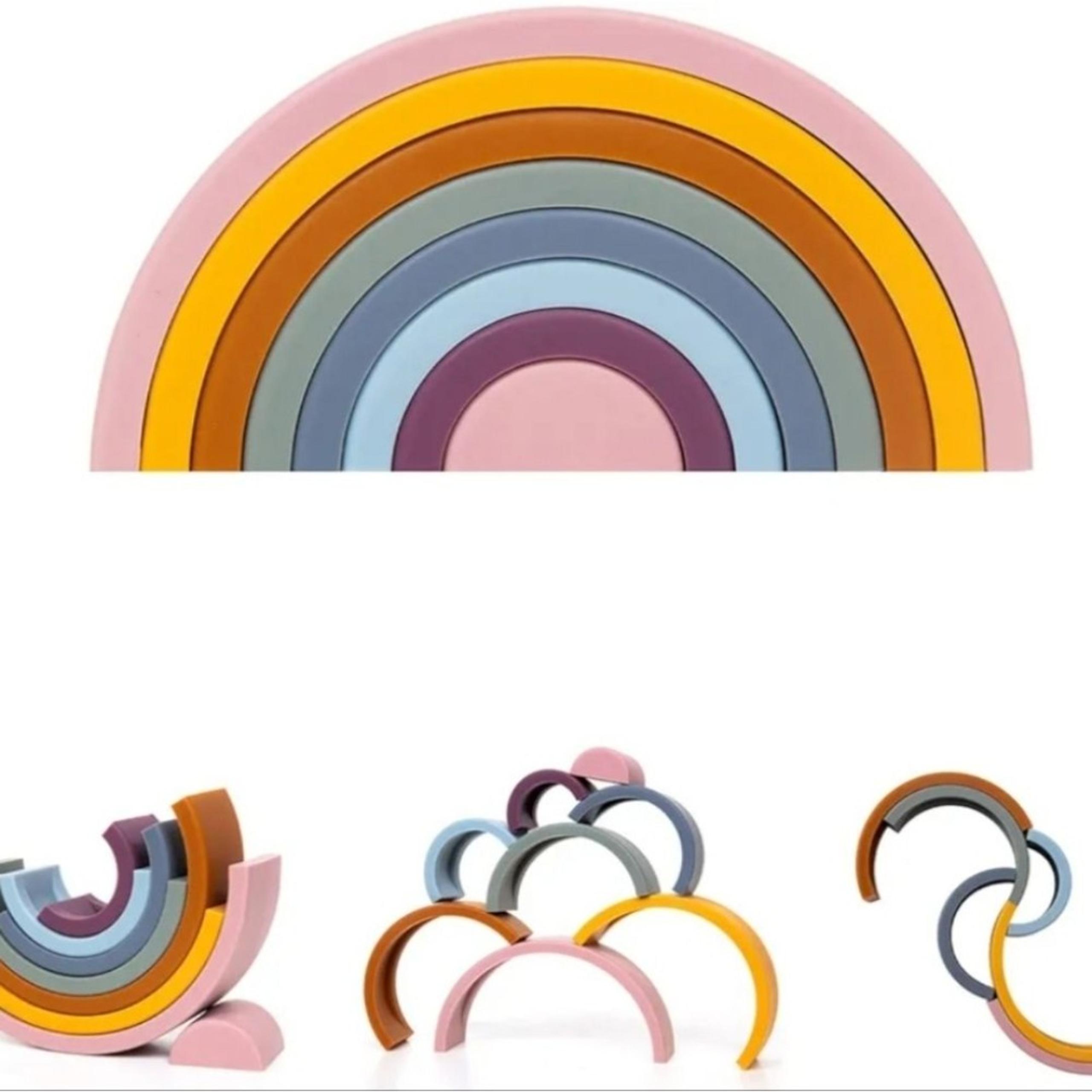 NWOT Multicolor Soft Flexible Silicone 8 Layer Stacking Nesting Rainbow Toy