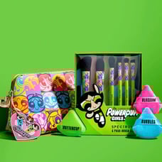 Spectrum Collection x Powerpuff Girls Buttercup Brushes Makeup Bag, Puffs Bundle