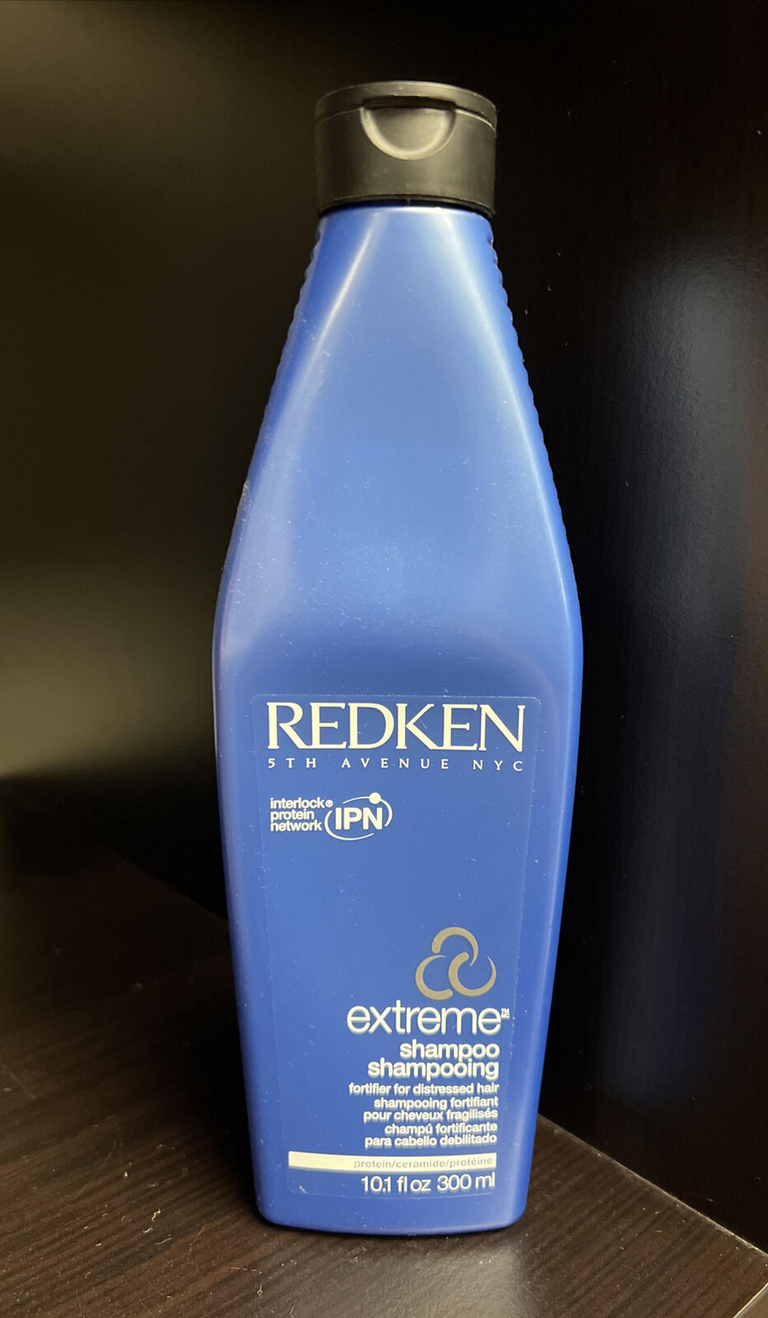 Redken Extreme Shampoo 10.1oz / 300ml *Old Packaging*