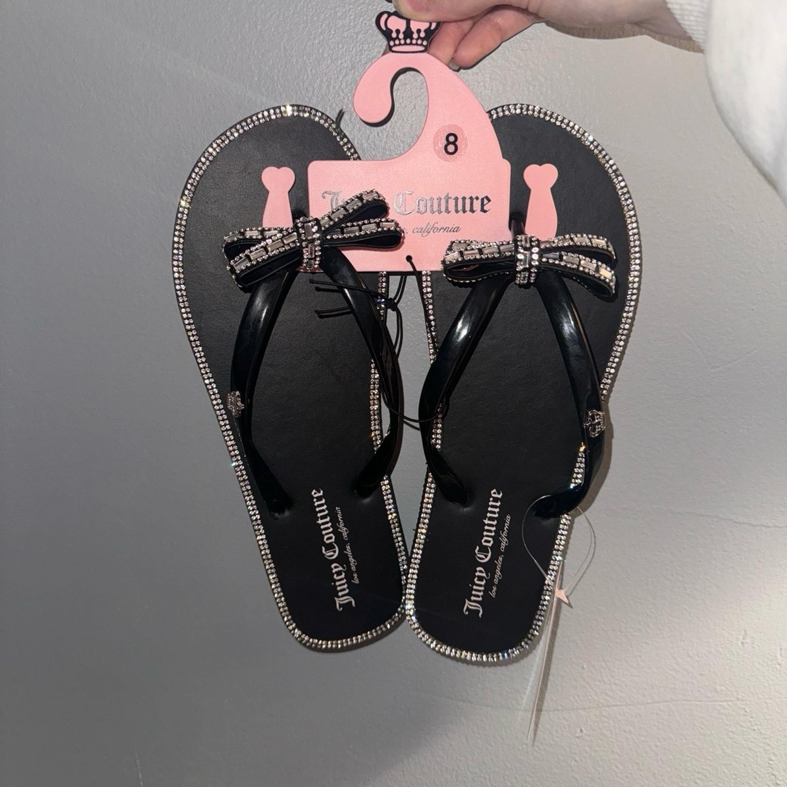 *SOLD* Women’s Juicy Couture Black Flip Flop Thong Bow Sandals