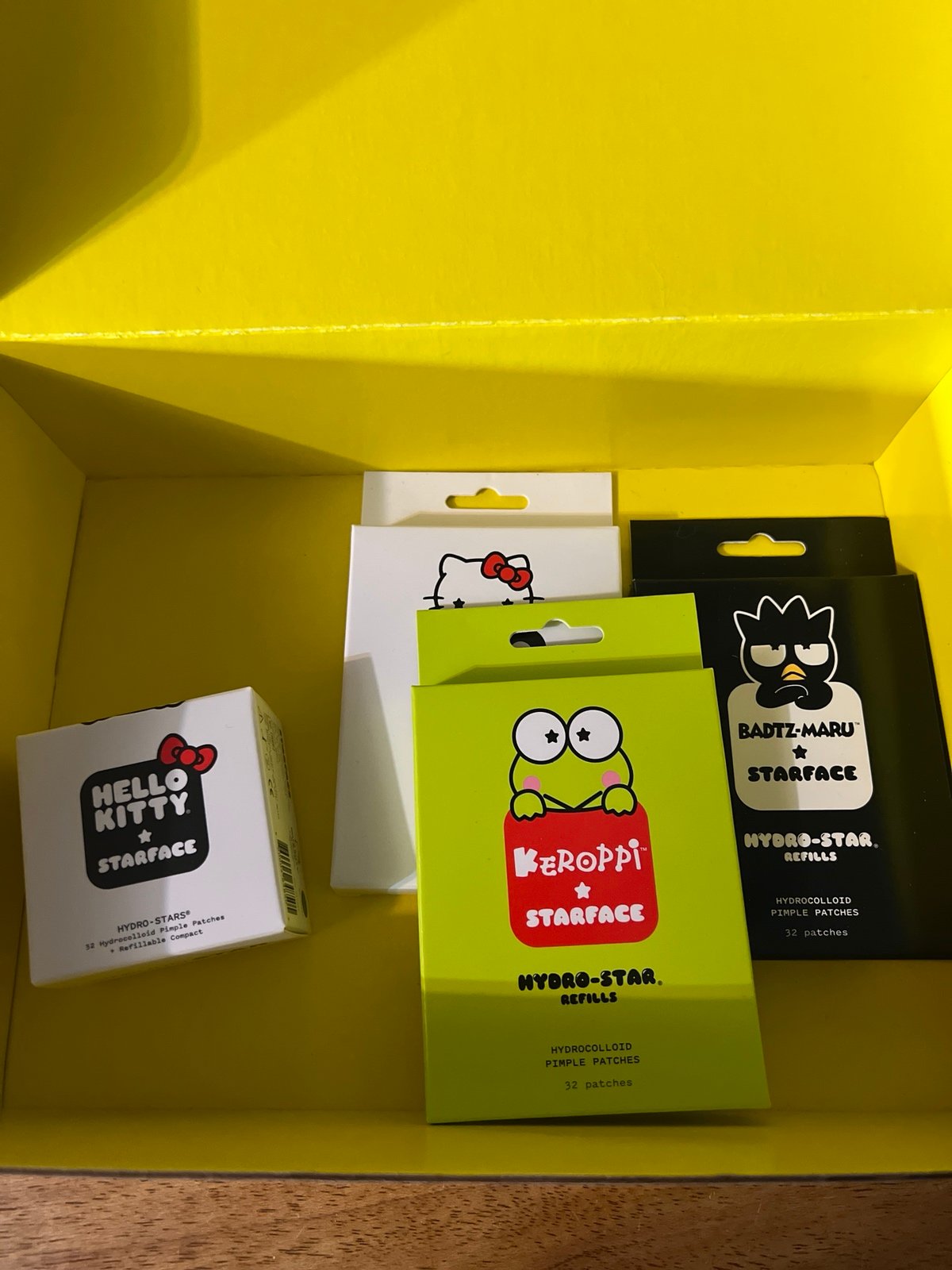 Hello Kitty x Starface Hydro-Stars Compact