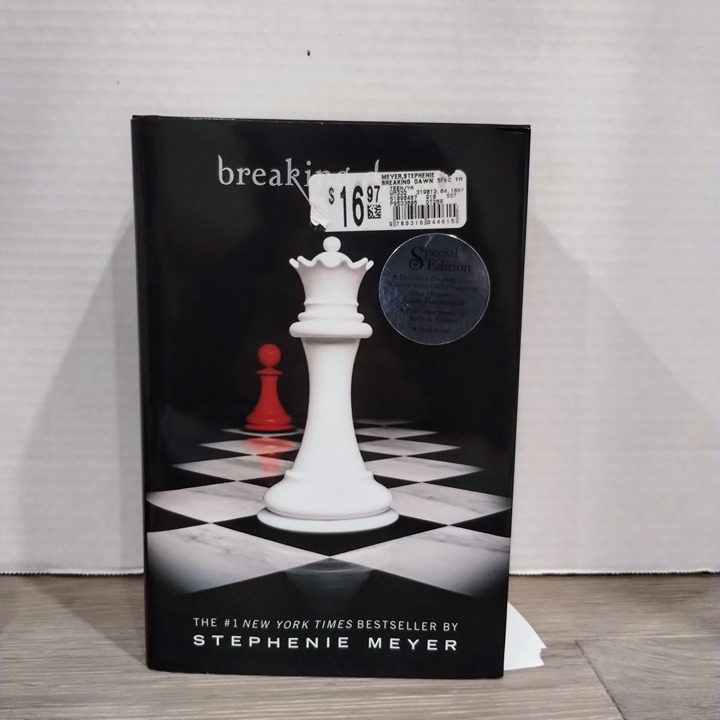 SPECIAL EDITION Stephanie Meyer Breaking Dawn 1st Ed. 1st Print Hardcover Book