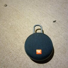 JBL Clip 3