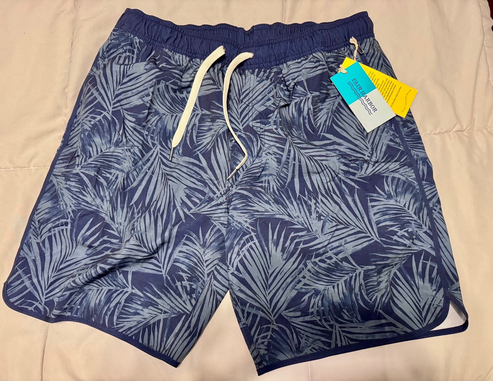 NWT - Fair Harbor Anchor Trunk in Grey Floral - Large