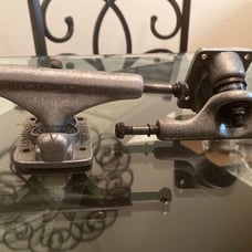 Vintage world industries trucks need to update pics new bushings