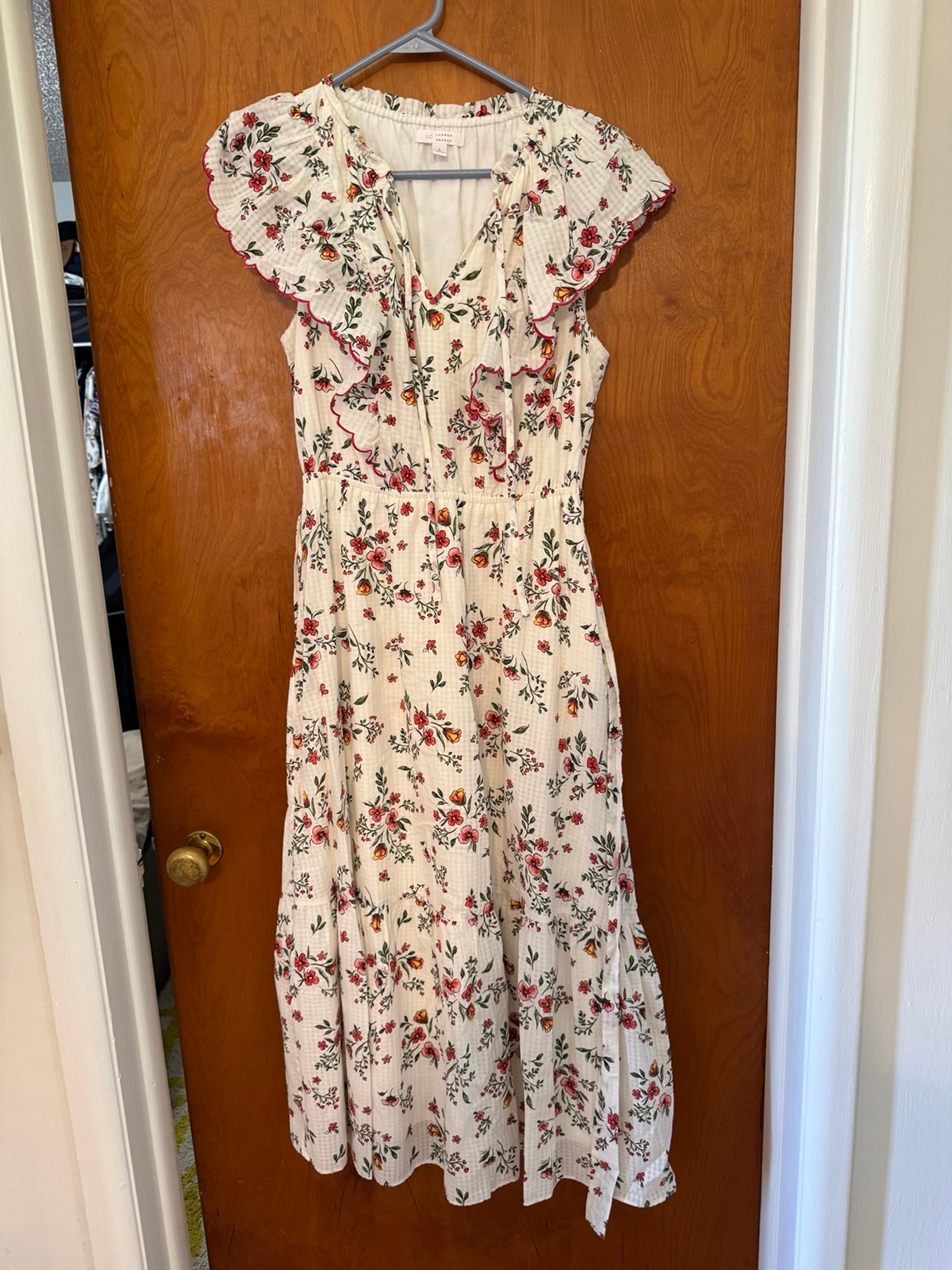 LC Lauren Conrad Floral Maxi Sundress with Built in Slip Size Small