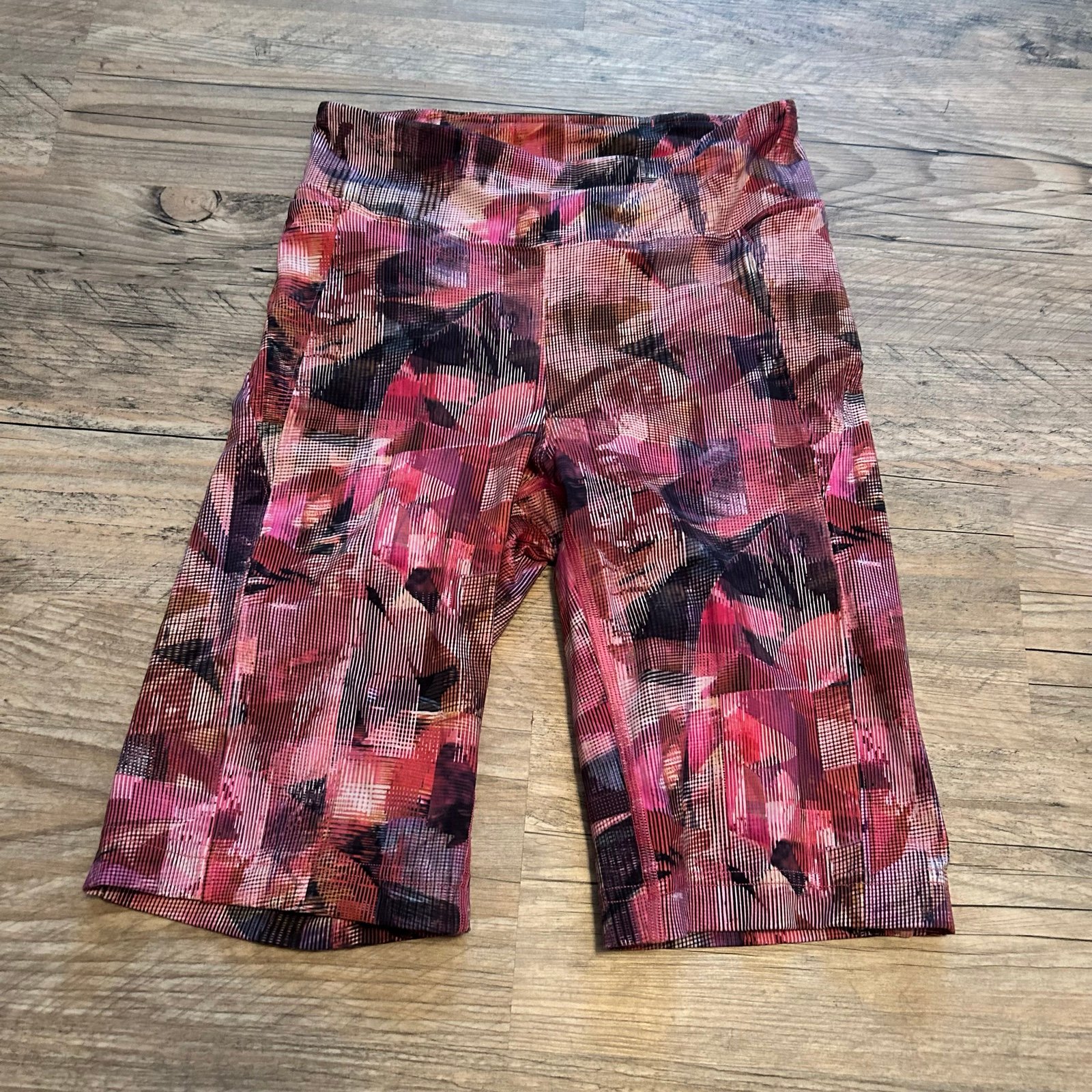 Lululemon On Pace Long Bike Short Sun Dazed Multi Pink sz. 6