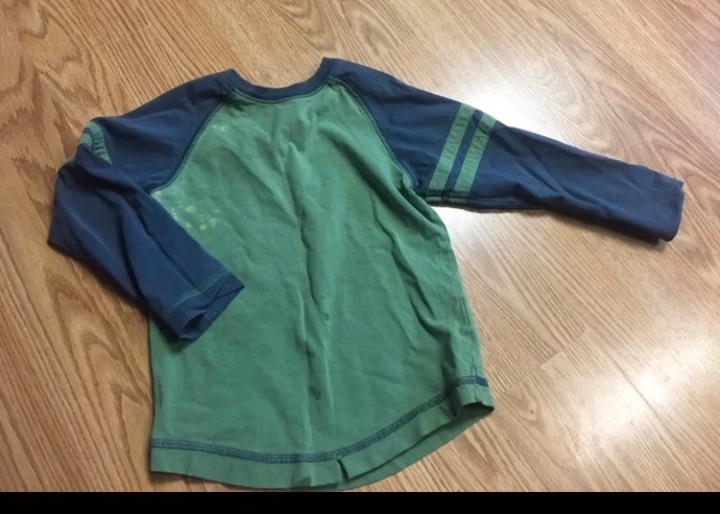 1 Hanna A. Top for boys size 4-5