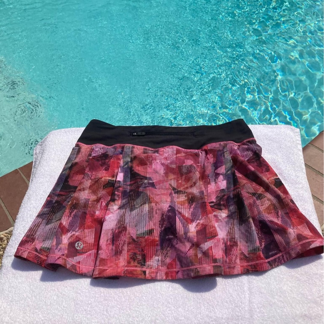 Lululemon Skirt MR Size 4 Pink