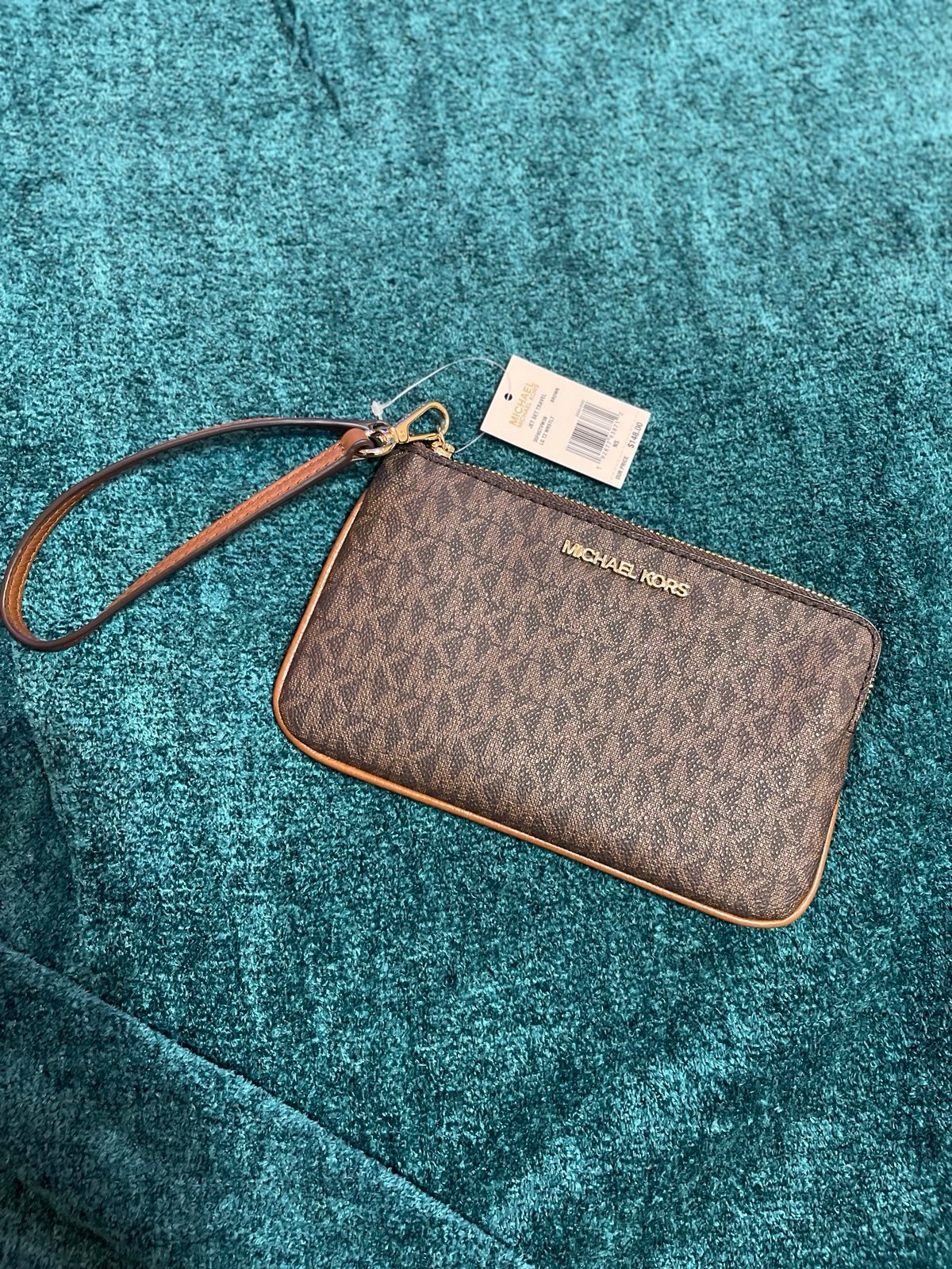 Wristlet