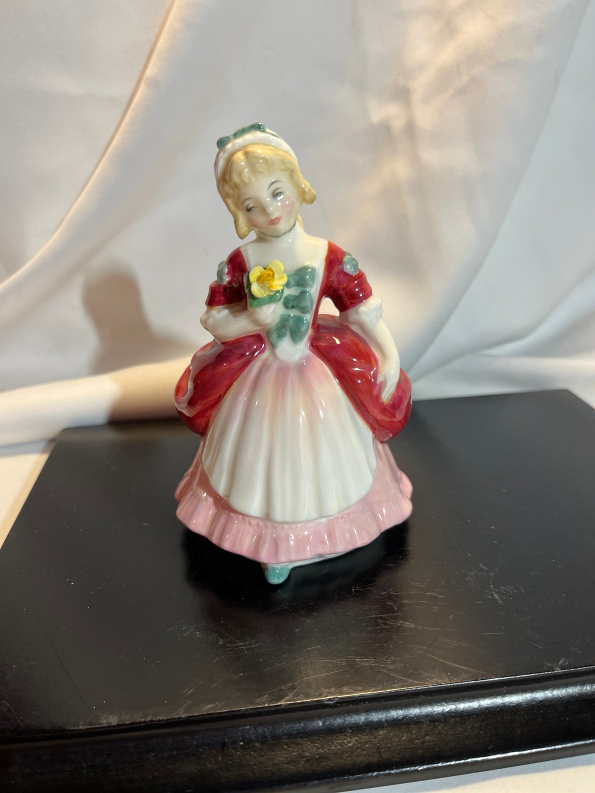 Figurine