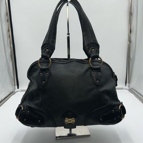 MICHAEL KORS Black Soft Genuine Pebble Leather Handbag with Dust Bag