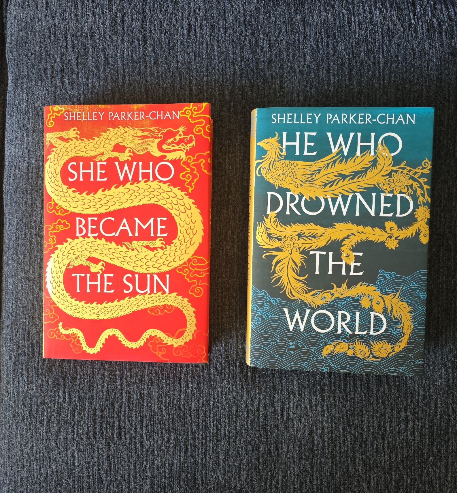 Bestseller She Who Became the Sun Duology Set Illumiucrate