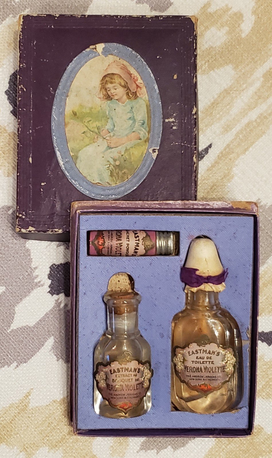 ANTIQUE EASTMANS EAU DE TOILETTE VERONA VIOLETTE Perfume Bottle Set Original BOX