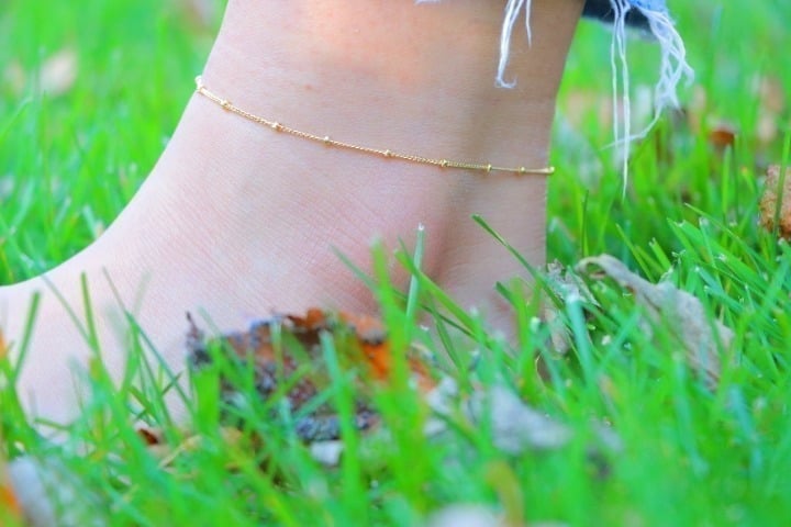❗GORGEOUS ROUNDED BEADS ANKLET ESSENTIAL CHAIN SOLID GOLD BRACELET, ELDM22337