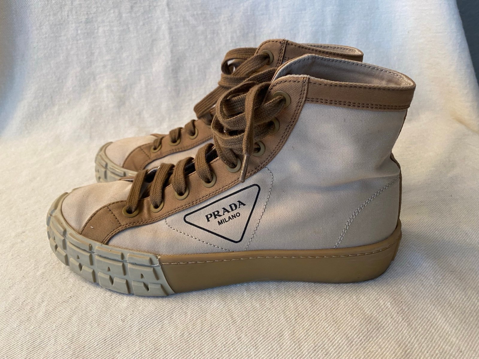 Prada High Top Calzature Danna Sneaker