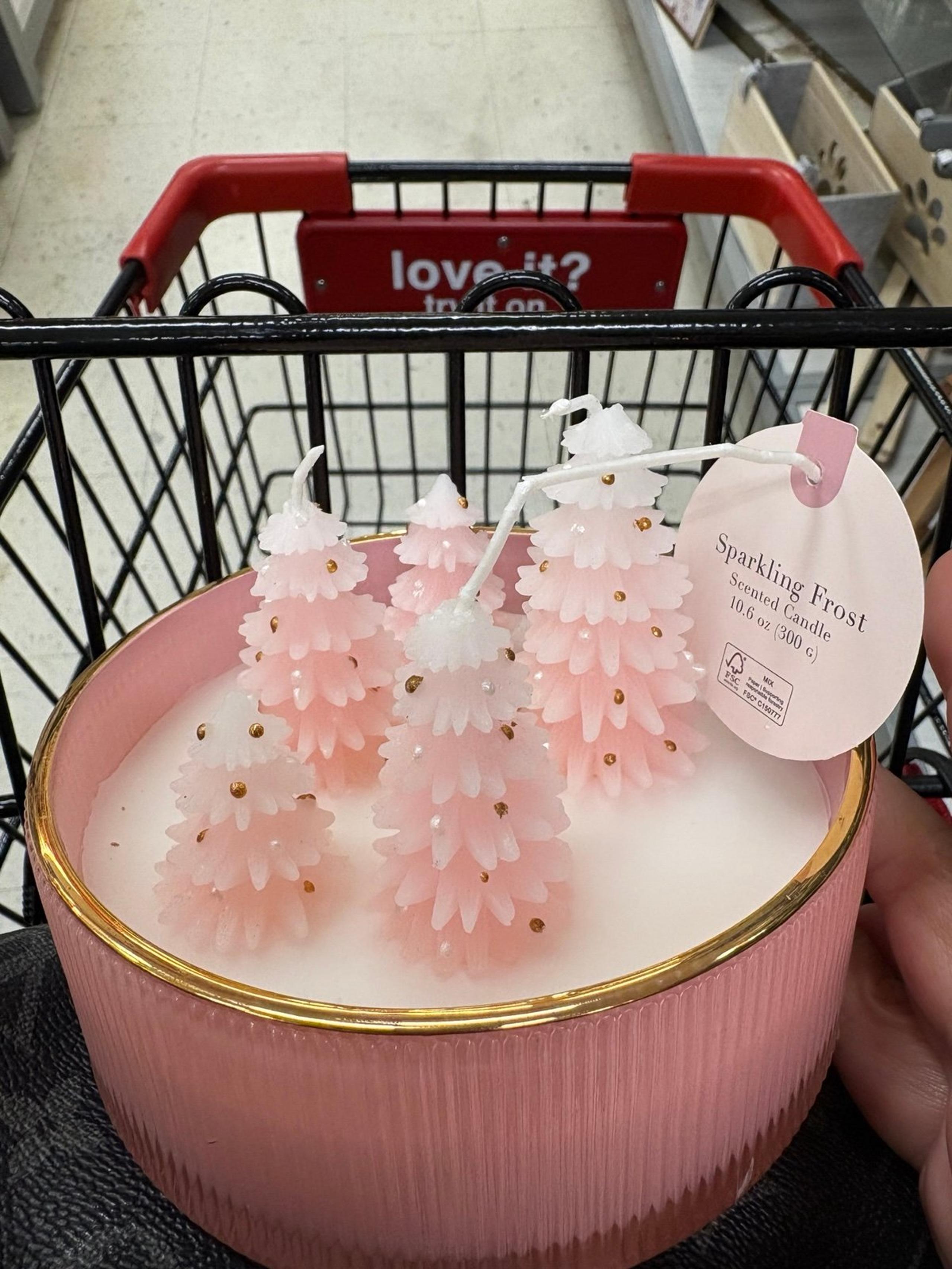 Pink Christmas trees candle viral!