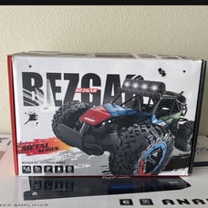 Toy monster truck
