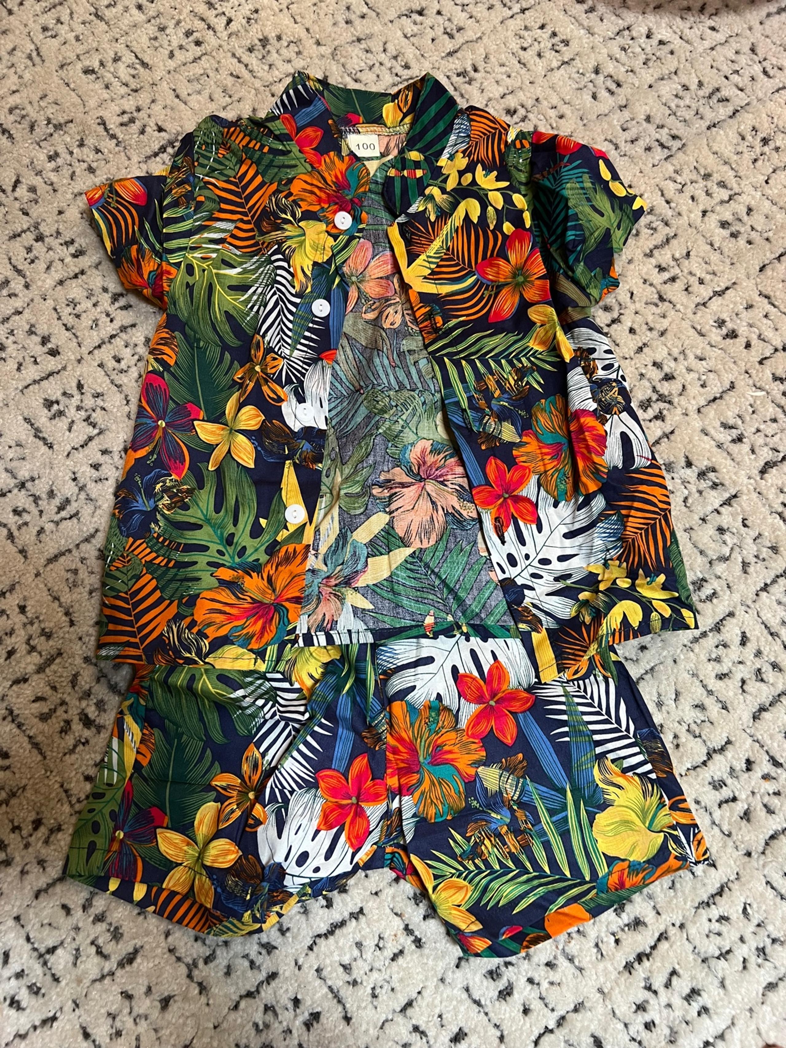 Tropical outfits