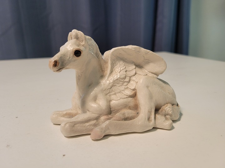 Windstone Editions: Baby Pegasus (Old Style -- No Necklace) White